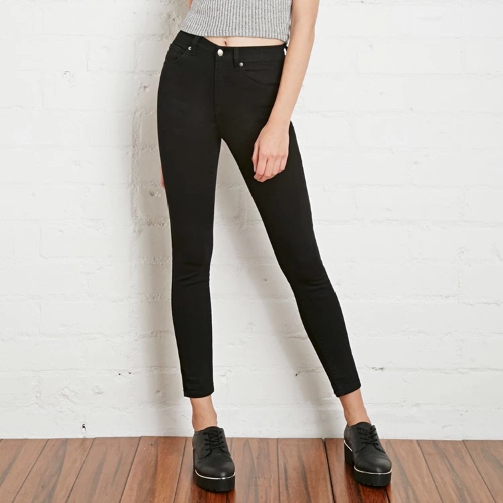 Black High-waisted Skinny Jeans